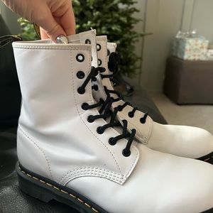 Doc Martens boots white lace ups